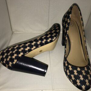 Ann Taylor Tan & Blue Pattern Print Pumps